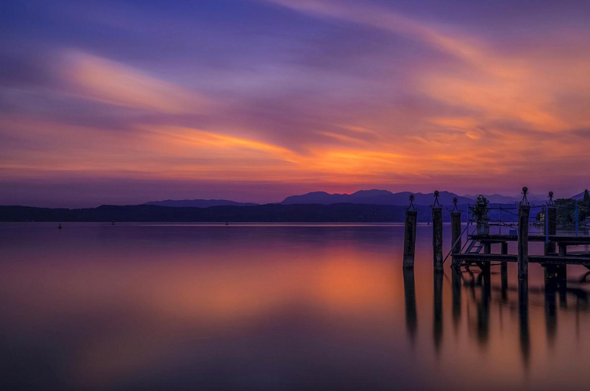 The Riva Apartment Sirmione Buitenkant foto