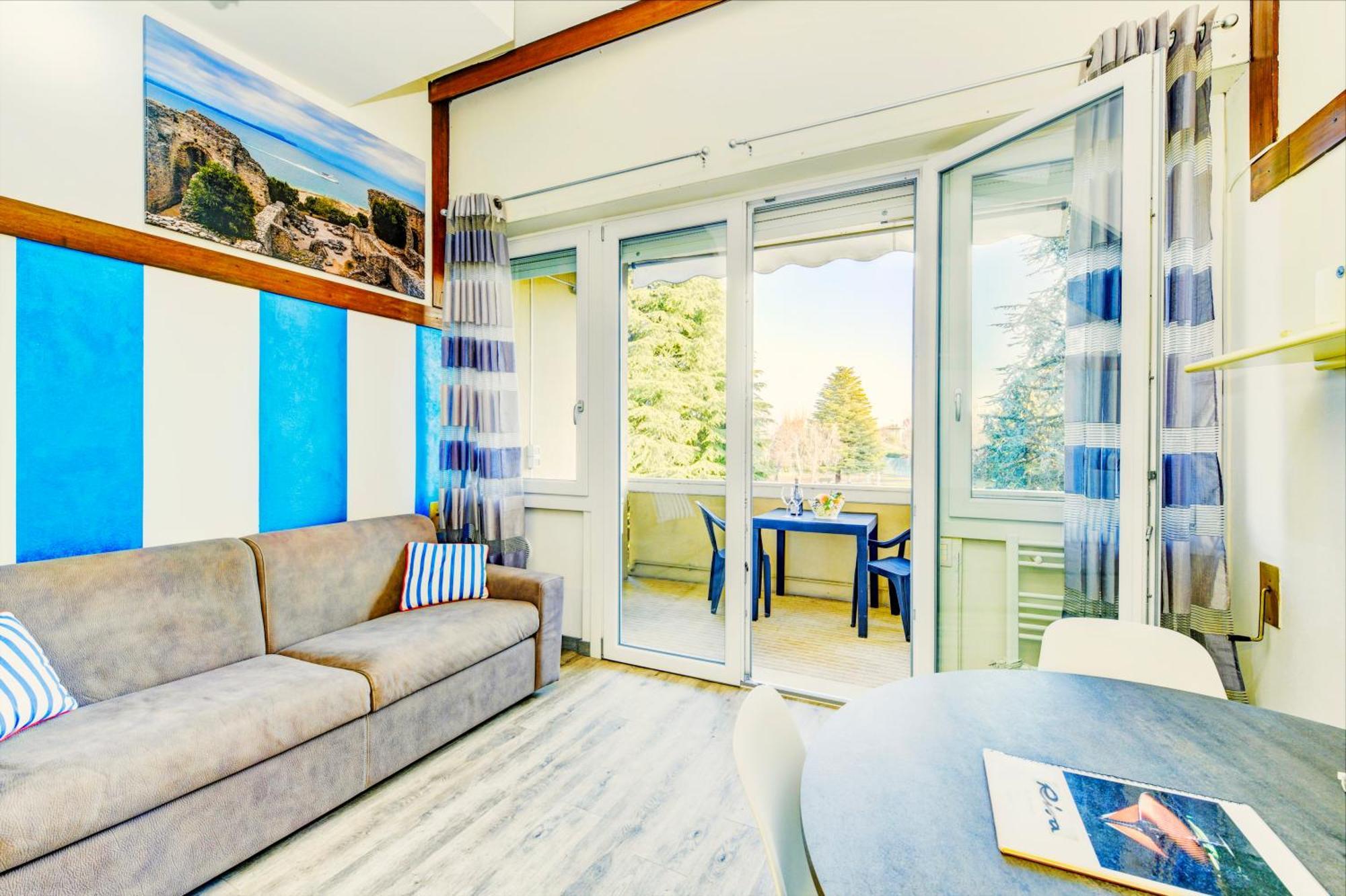 The Riva Apartment Sirmione Buitenkant foto